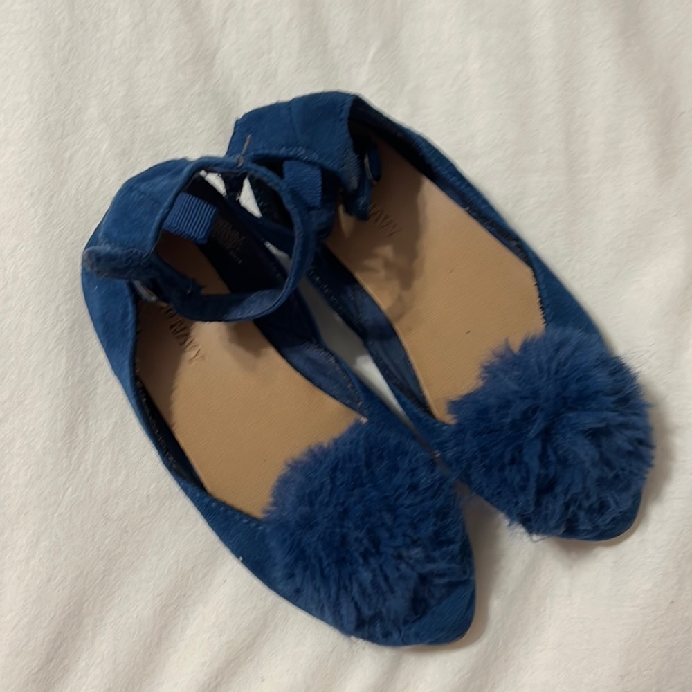 Old Navy Blue Pom Pom Flat